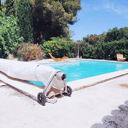 Offrez-Vous Un Sejour Dans Notre Studio T1 Bis A Entressen Une Grande Piscine Pour Se Rafraichir ,Un Espace De Jeux Pour Enfants Pour Des Heures De Divertissement Un Terrain De Petanque Pour Des Parties Endiablees المظهر الخارجي الصورة