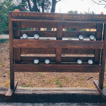 Offrez-Vous Un Sejour Dans Notre Studio T1 Bis A Entressen Une Grande Piscine Pour Se Rafraichir ,Un Espace De Jeux Pour Enfants Pour Des Heures De Divertissement Un Terrain De Petanque Pour Des Parties Endiablees المظهر الخارجي الصورة