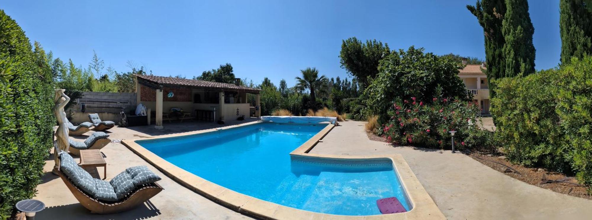Offrez-Vous Un Sejour Dans Notre Studio T1 Bis A Entressen Une Grande Piscine Pour Se Rafraichir ,Un Espace De Jeux Pour Enfants Pour Des Heures De Divertissement Un Terrain De Petanque Pour Des Parties Endiablees المظهر الخارجي الصورة